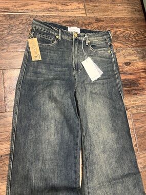 High-Rise Wide Leg Blue Jeans
